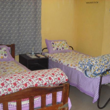 Nadya Homestay For Female & Family Jaipur Eksteriør billede