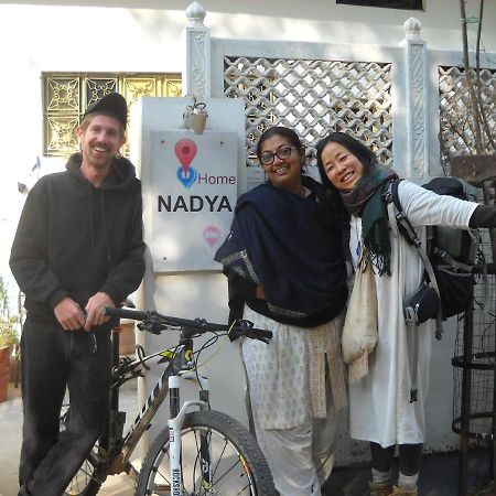 Nadya Homestay For Female & Family Jaipur Eksteriør billede