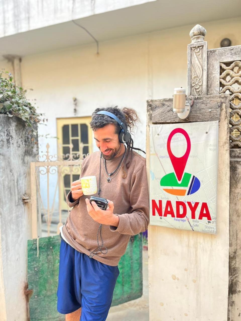 Nadya Homestay For Female & Family Jaipur Eksteriør billede