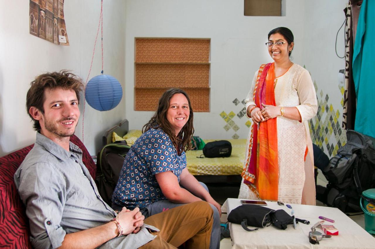 Nadya Homestay For Female & Family Jaipur Eksteriør billede