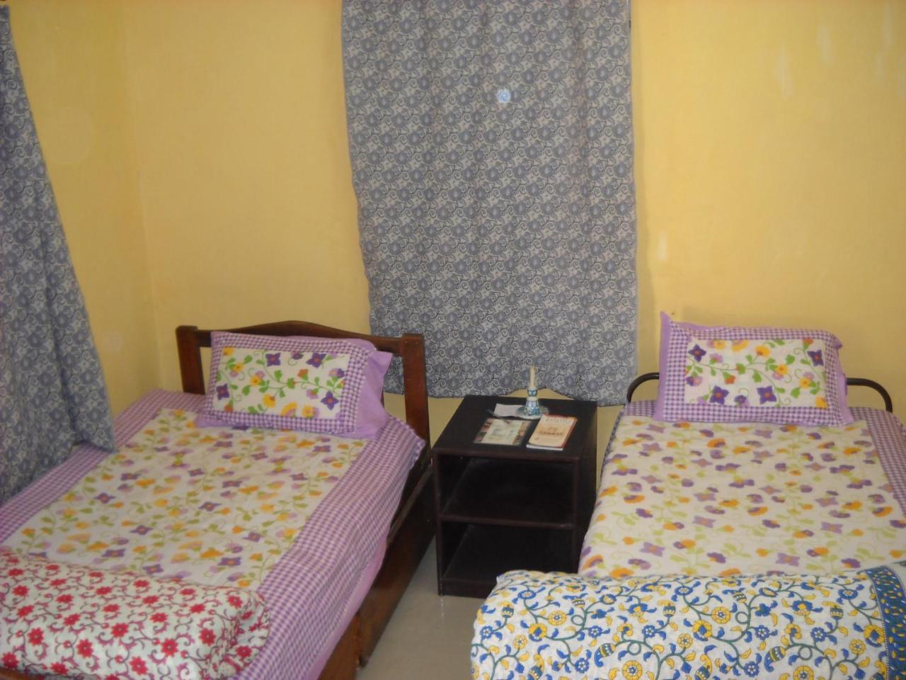 Nadya Homestay For Female & Family Jaipur Eksteriør billede