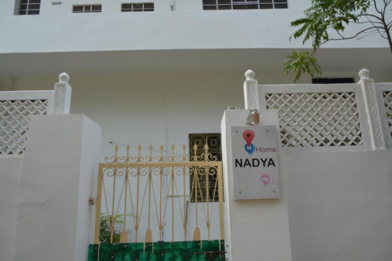 Nadya Homestay For Female & Family Jaipur Eksteriør billede