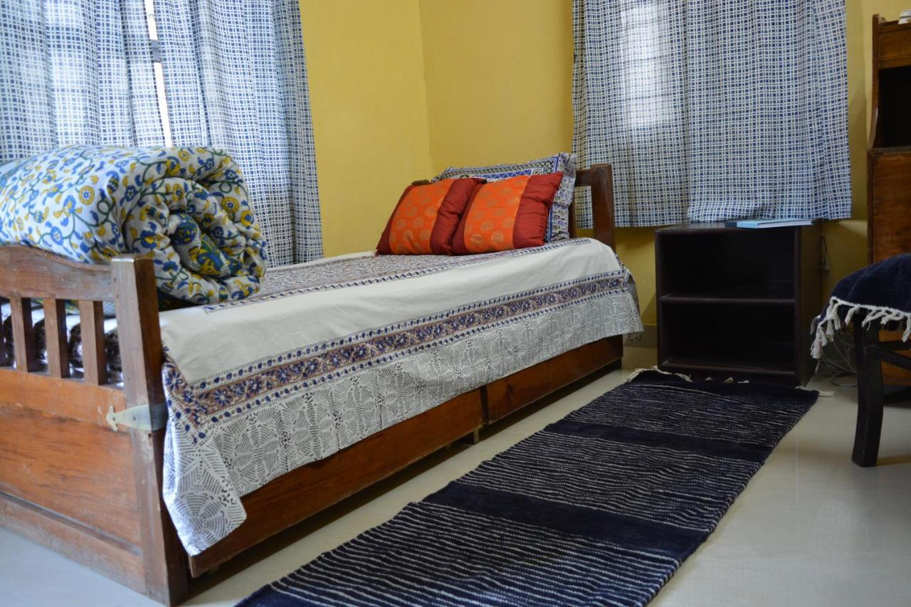 Nadya Homestay For Female & Family Jaipur Eksteriør billede
